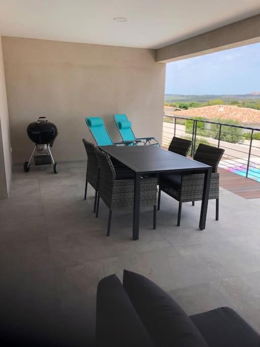 Villa Neuve Avec Piscine Bonifacio  Εξωτερικό φωτογραφία